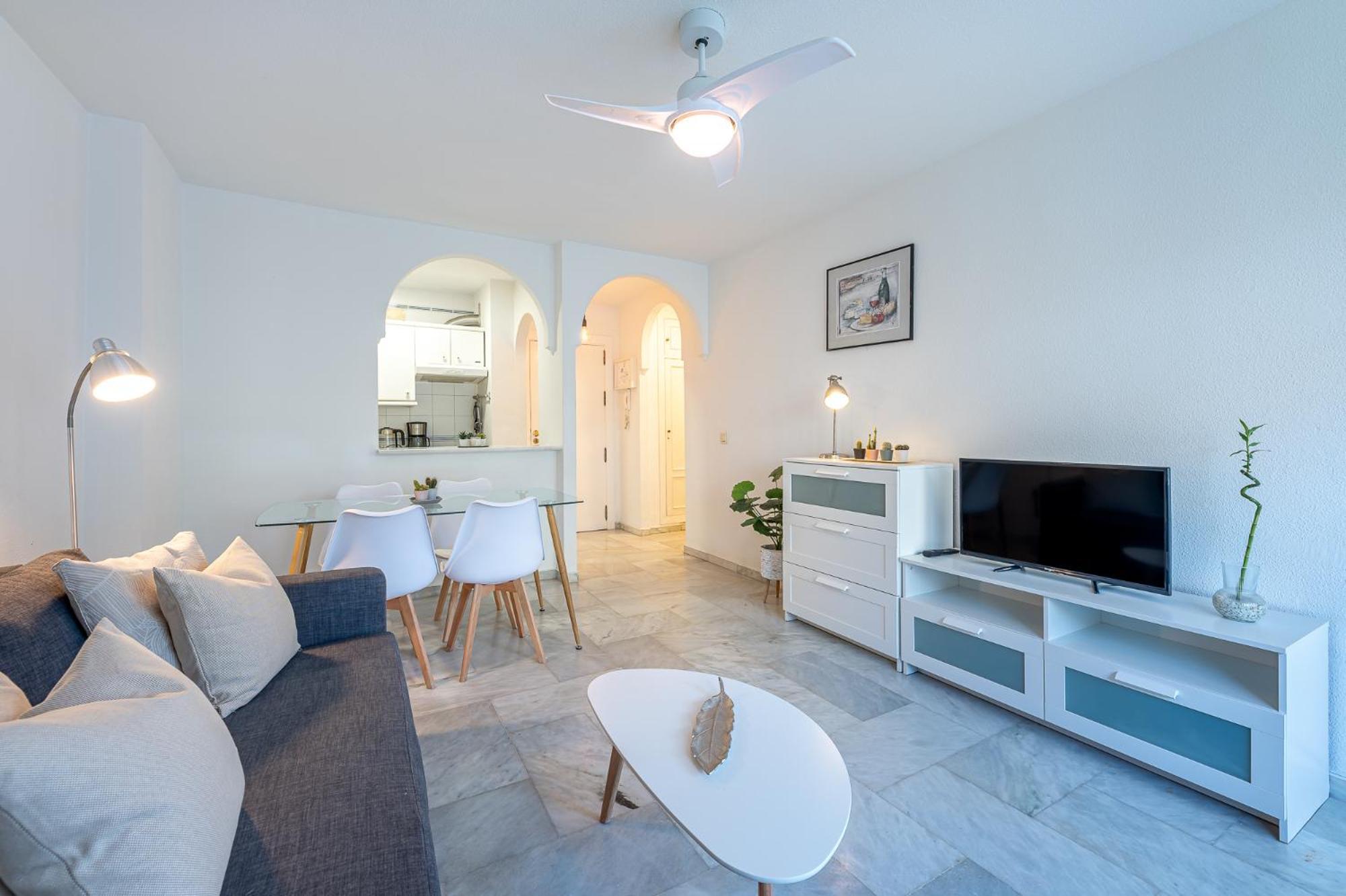 Carihuela Torremolinos With Pool And Free Parking 5 M Beach 外观 照片